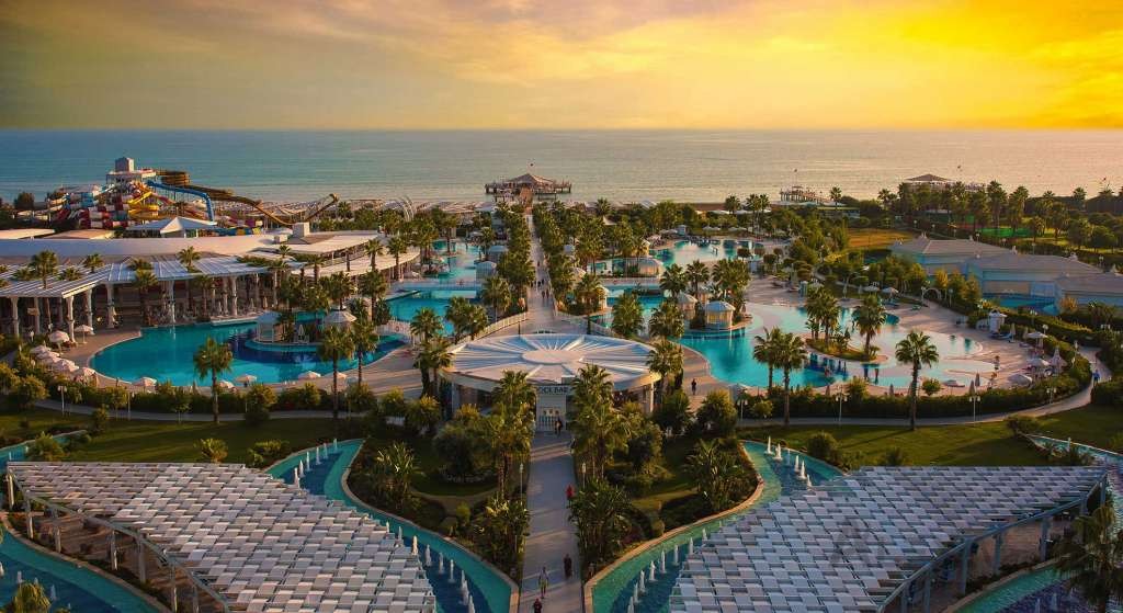 Sueno Deluxe Golf Belek 7 Nights Unlimited Golf Sueno Dunes or Pines